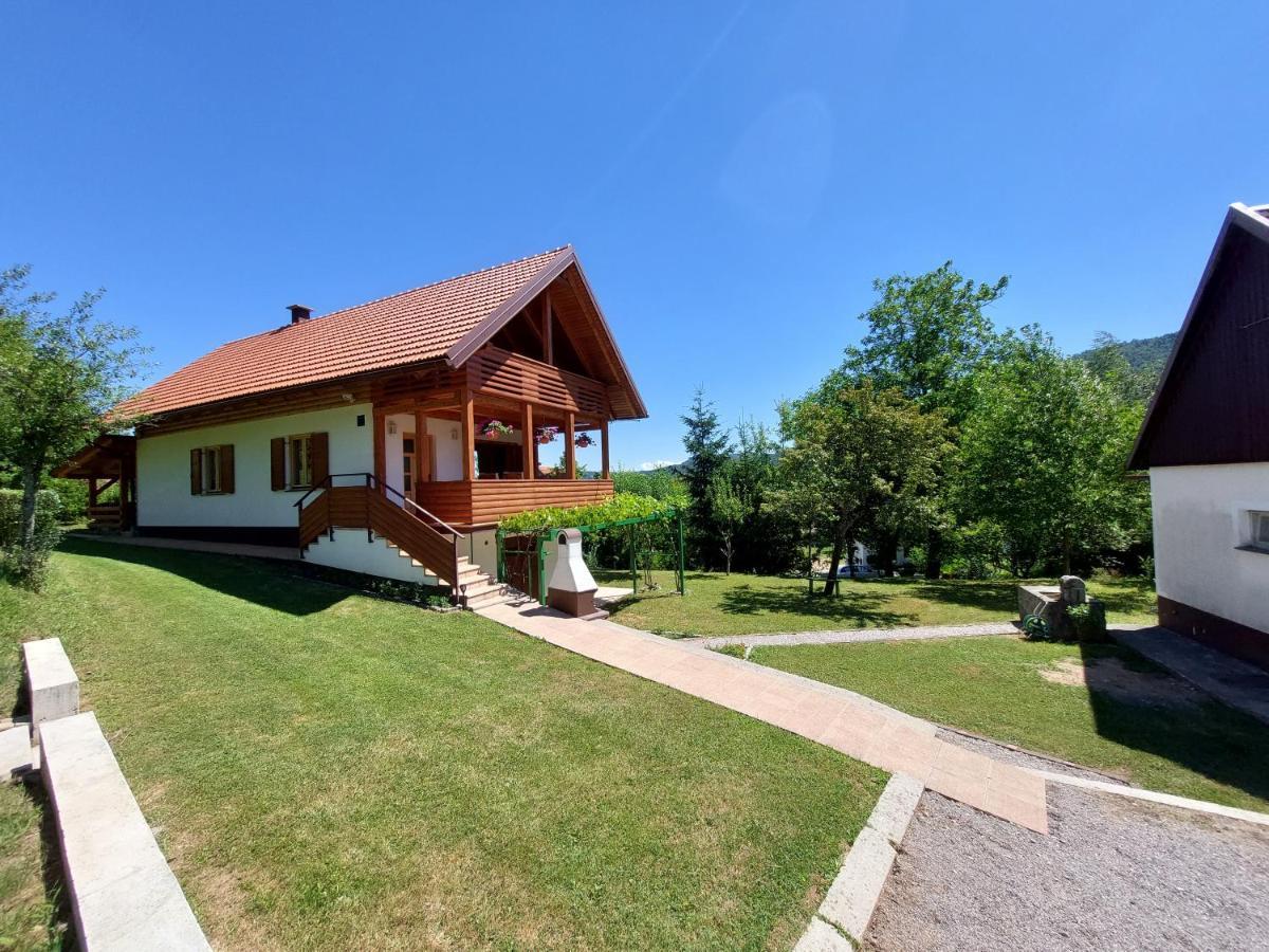 Vikendica Tihovo Delnice